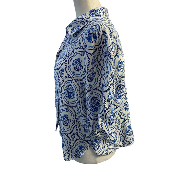 H&M Blue And White Patterned Short Sleeved Twill Button Down Shirt Size Small - Picture 10 of 15